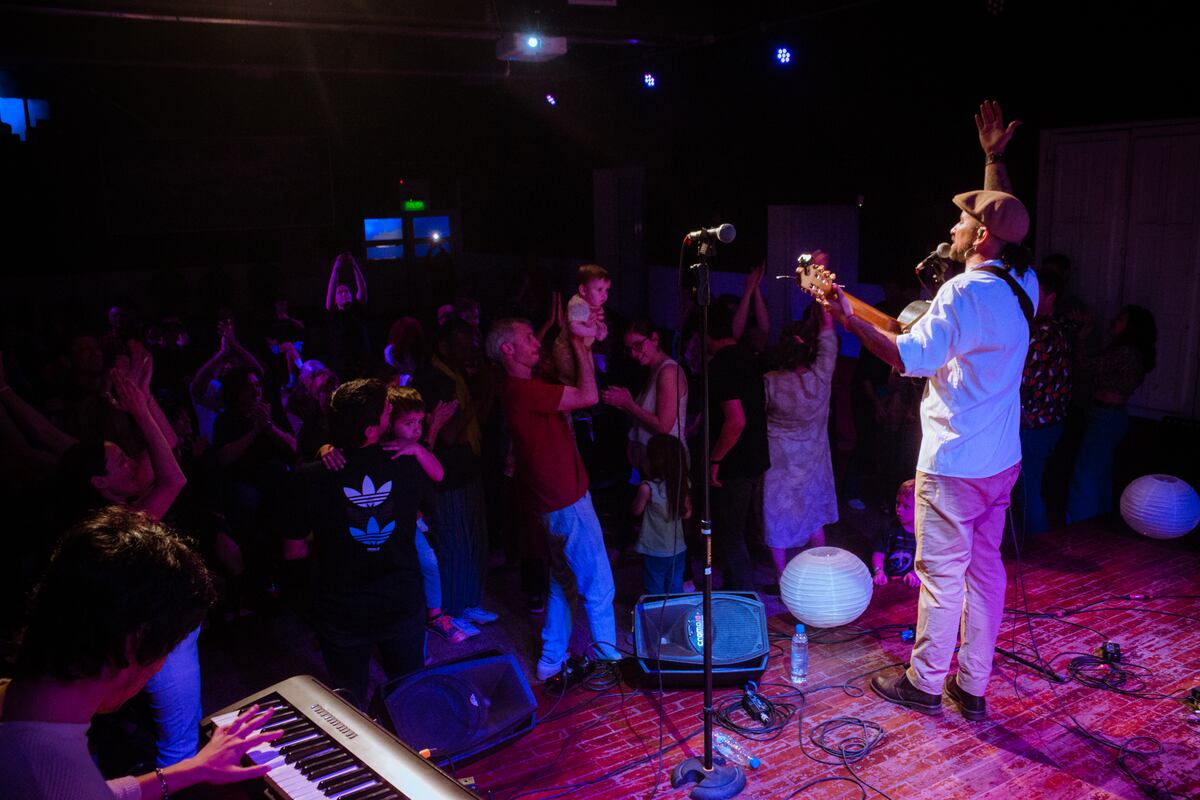 Tras el lanzamiento del EP, Lasa se prepara para pasear sus canciones por peñas, patios y festivales serranos. (Gentileza Matias Sepulveda).