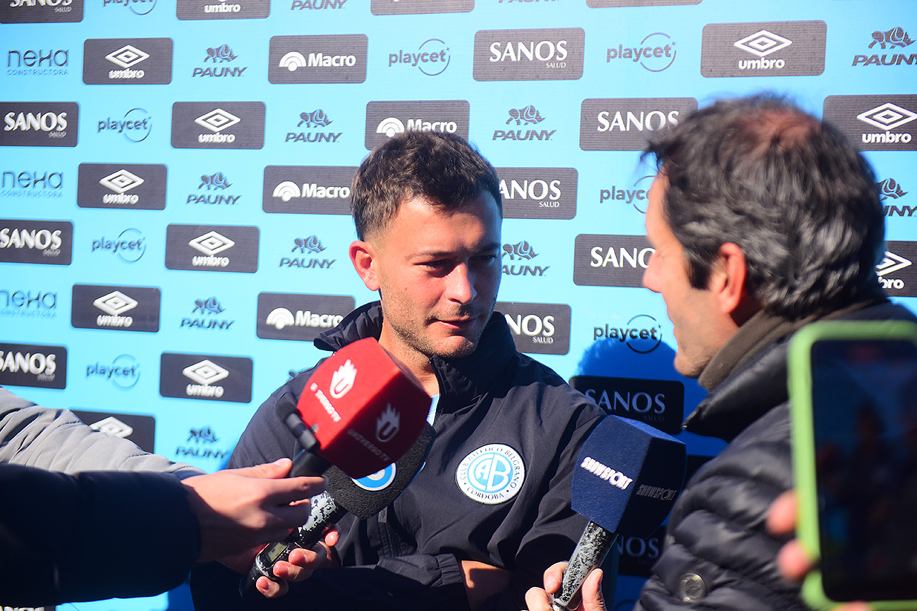 Santiago Longo jugador de Belgrano en el predio de VIlla Esquiú . (José Gabriel Hernández / La Voz)