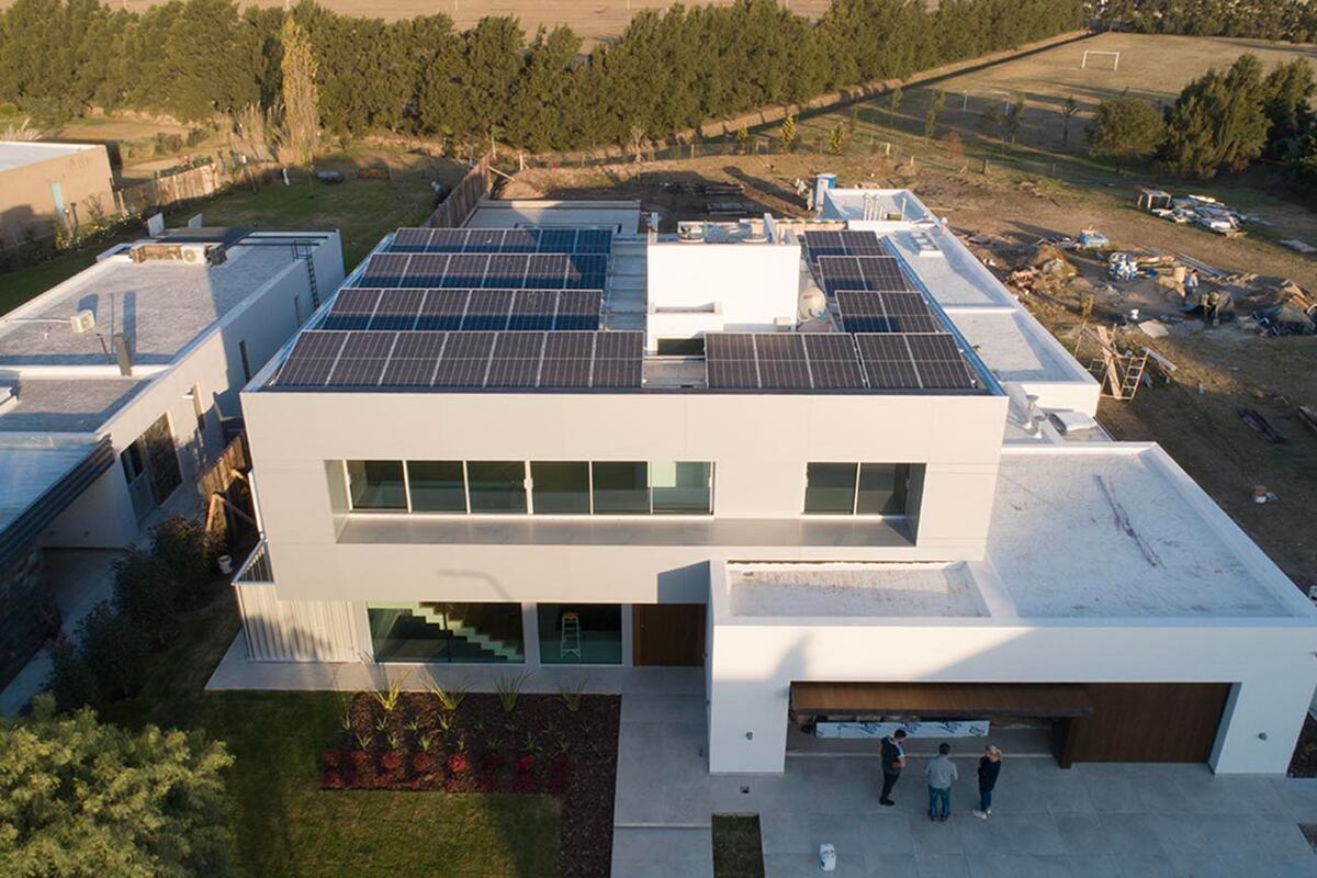 Sistema fotovoltáico colocado por Ecovatio en una vivienda.