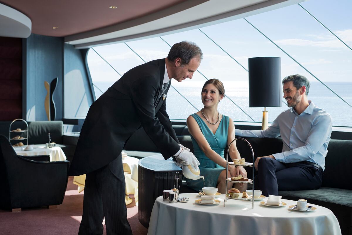 Sólo 71 suites conforman el sector más selecto del barco, donde cada detalle está pensado para el confort absoluto.