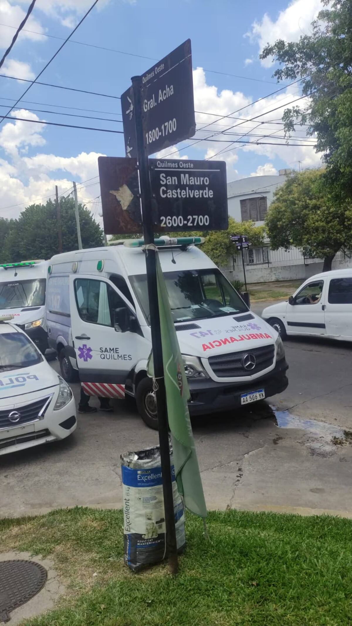 Los dos presuntos delincuentes murieron en el lugar. (TN)