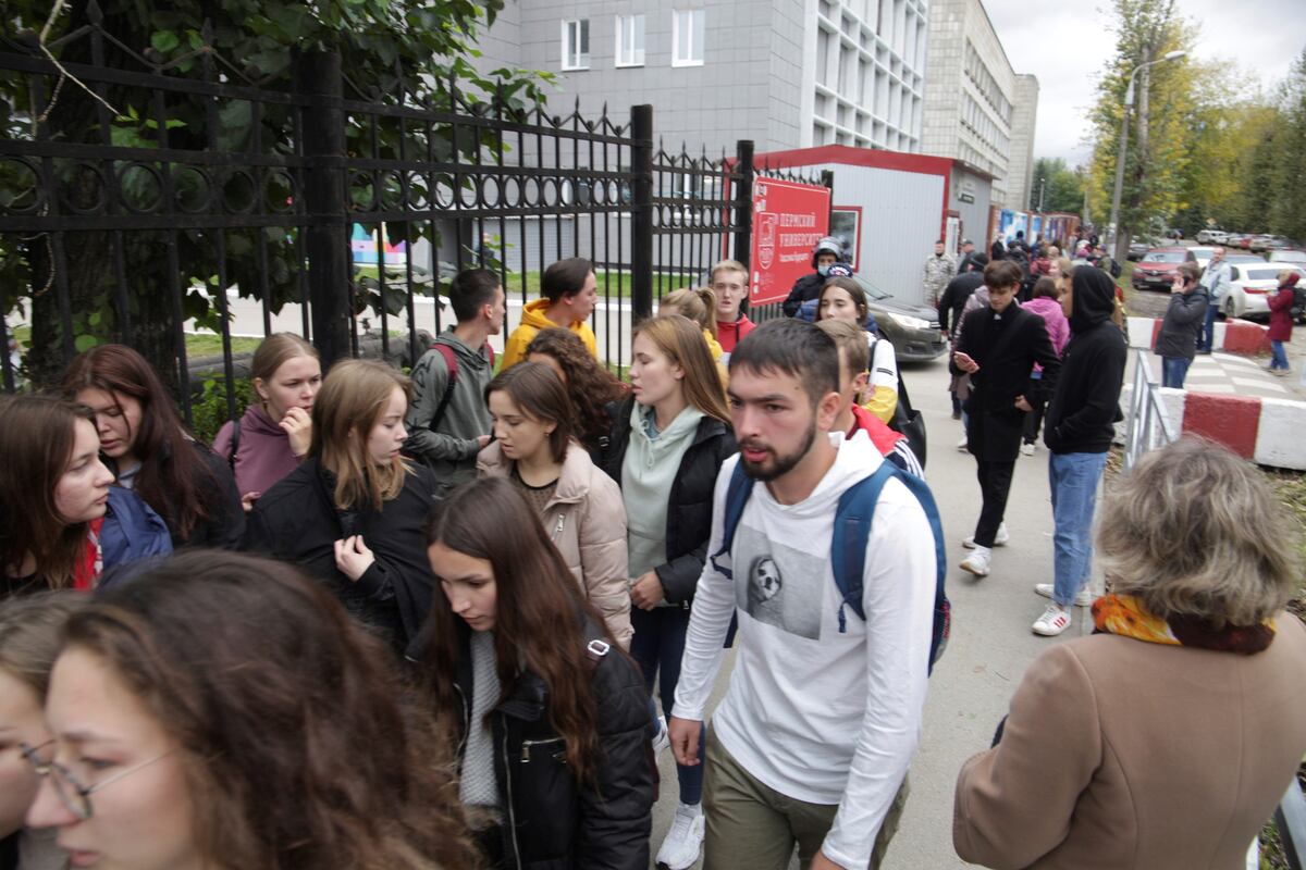 Tiroteo en una universidad de Rusia. (AP)
