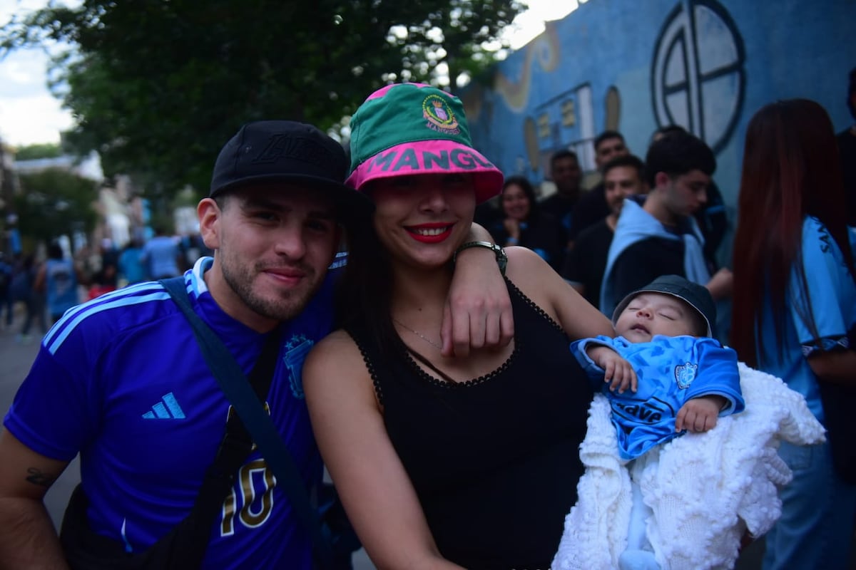 Belgrano y Racing se enfrentaron por las semifinales de la Copa Córdoba en el estadio Gigante de Alberdi. (Javier Ferreryra / La Voz)