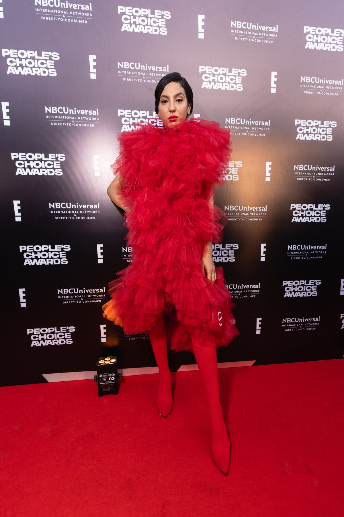 Alexia Toumikian en la alfombra roja de la antesala a los People’s choice awards.