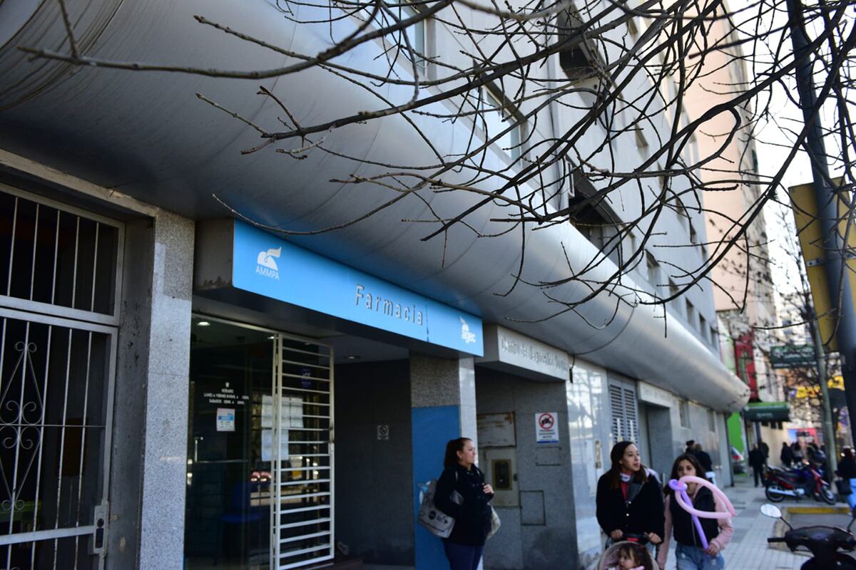 Clínica. El establecimiento de una obra social nacional, donde en principio fueron imputados cuatro médicos por la muerte de 18 bebés. (José Gabriel Hernández / La Voz)