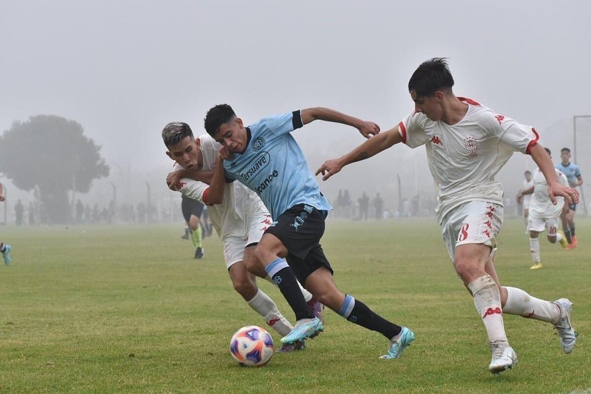 César Galíndez, jugador de la 5ta de Belgrano, autor de un gol que dio vueltas al mundo. (Prensa Belgrano).