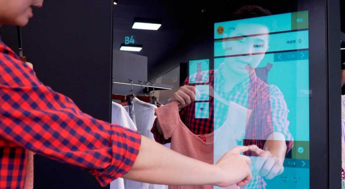 Alibaba experimenta en China con una tienda piloto de ropa inteligente