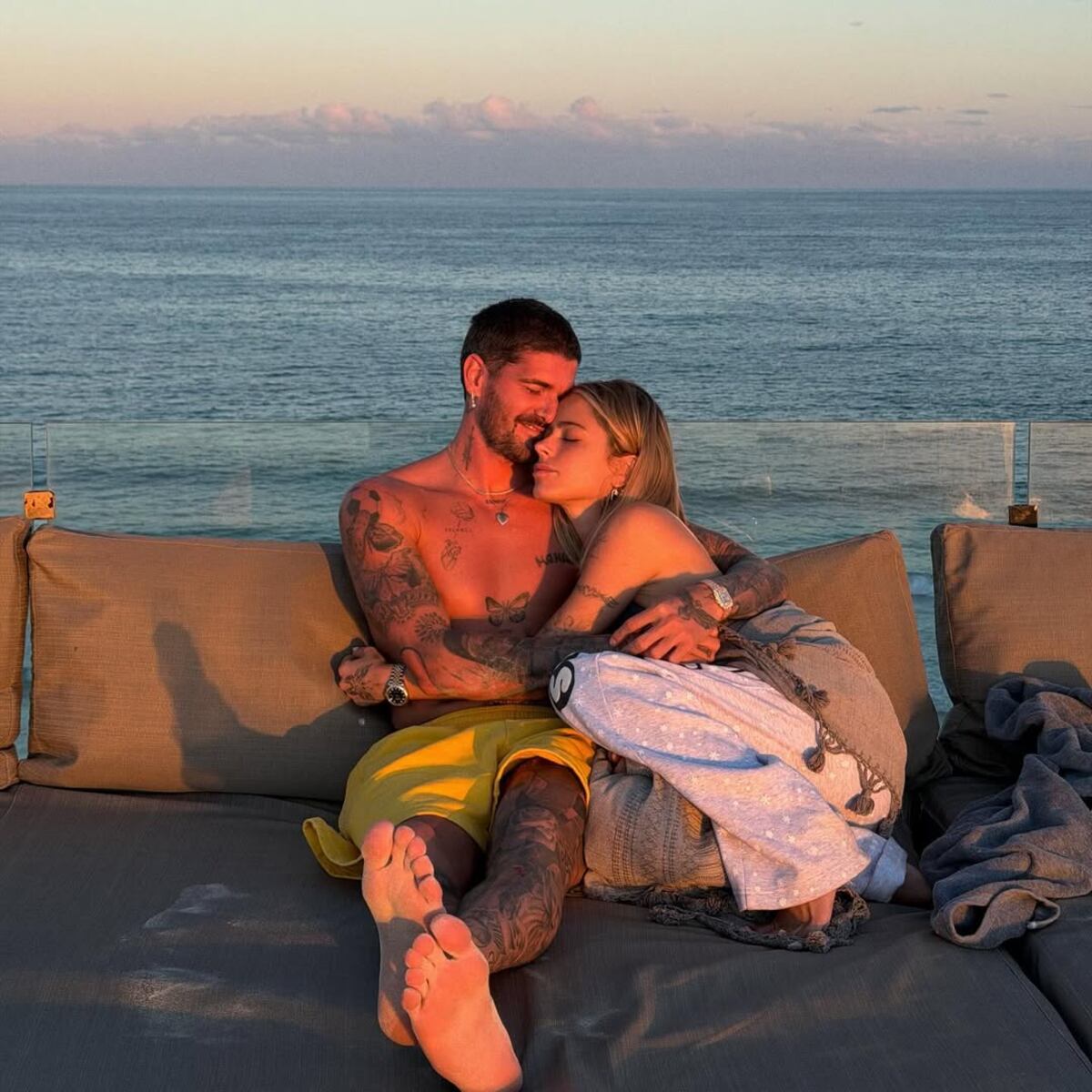 Las románticas vacaciones de Tini Stoessel y Rodrigo De Paul.