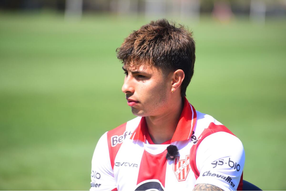 Stefano Moreyra, volante de Instituto. (José Gabriel Hernández / La Voz)
