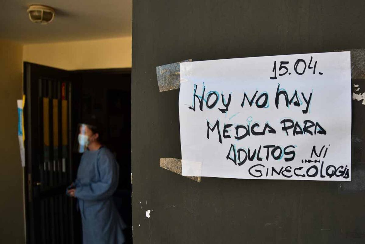 Barrio Zumarán. Los profesionales de la salud dijeron que son pocos. Hay días que sólo atiende un médico, pese al aumento de la demanda. (Pedro Castillo)
