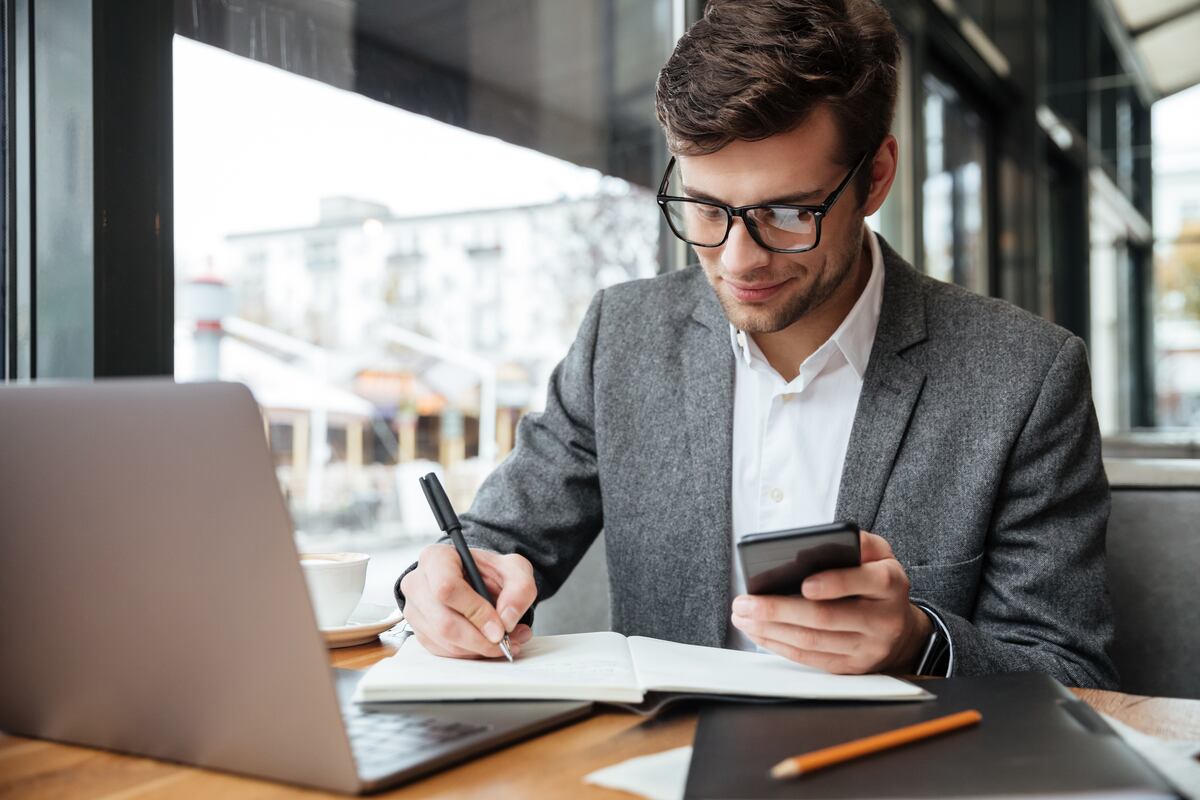 Qué formación requieren quienes toman decisiones financieras en el contexto actual.