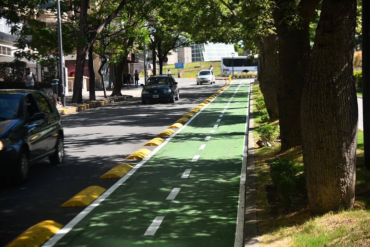 Ciclovia de calle Chacabuco del 600 al 800 Foto: (Pedro Castillo / La Voz)