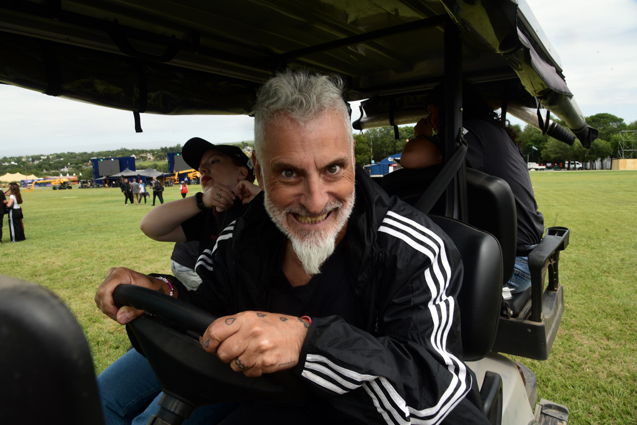 Recorrida por el predio del Cosquín Rock 2026 junto a José Palazzo. Ramiro Pereyra / La Voz