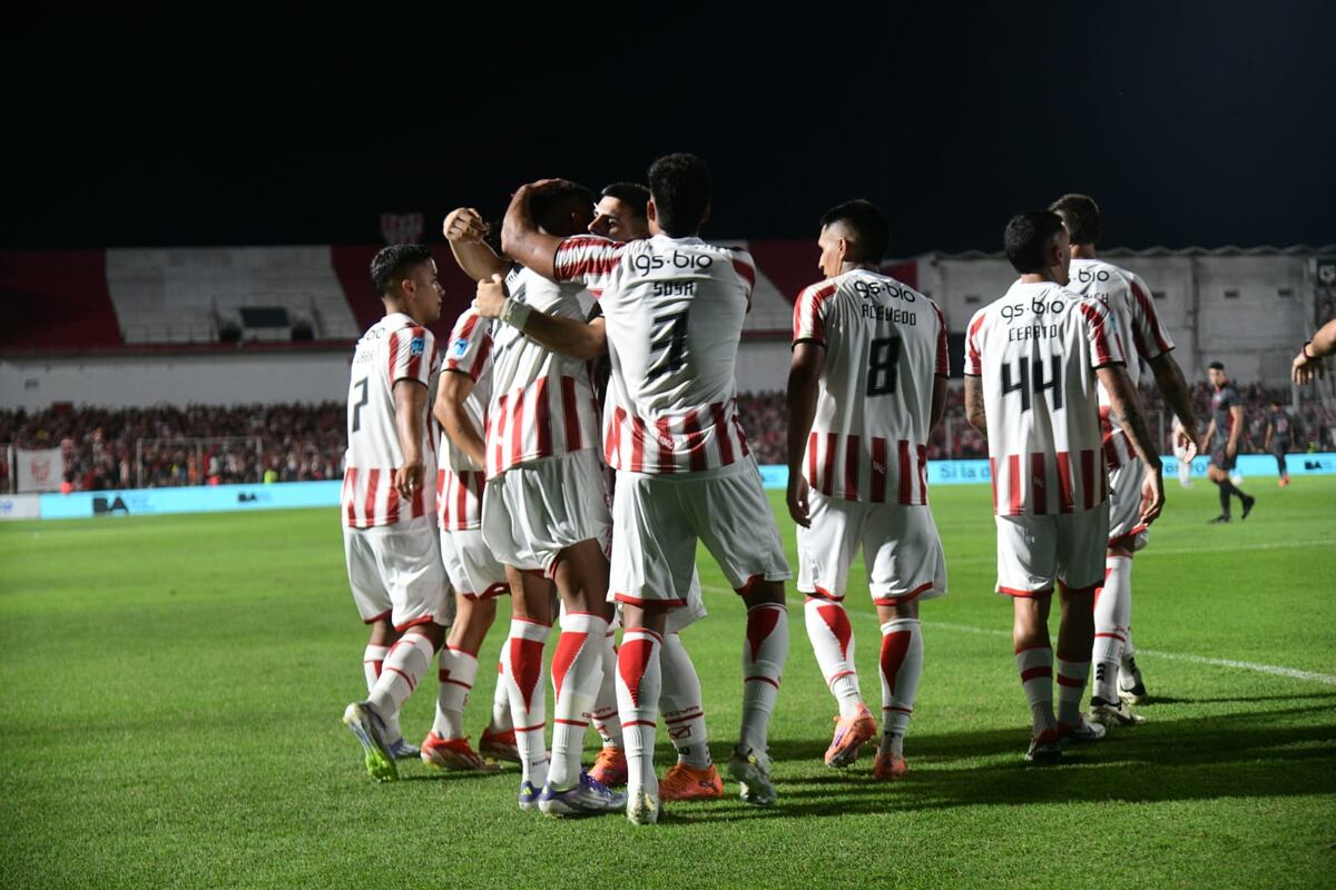 Instituto vs Lanús.