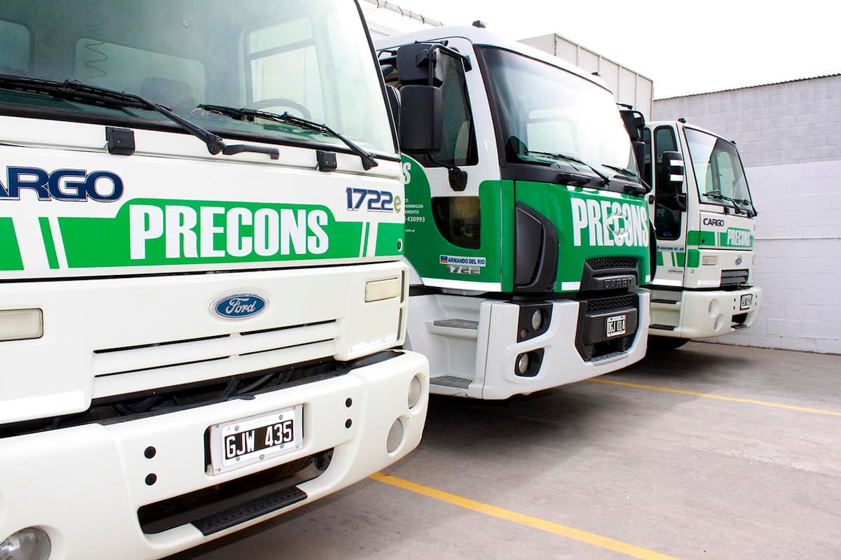 Precons SRL es la única fabricante de tanques con material de alto impacto en Argentina.