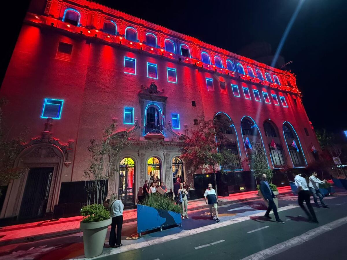La Lotería de Córdoba organiza un show de luces en la capital: dónde y que días se pueden ver. (Foto: Lotería de Córdoba)
