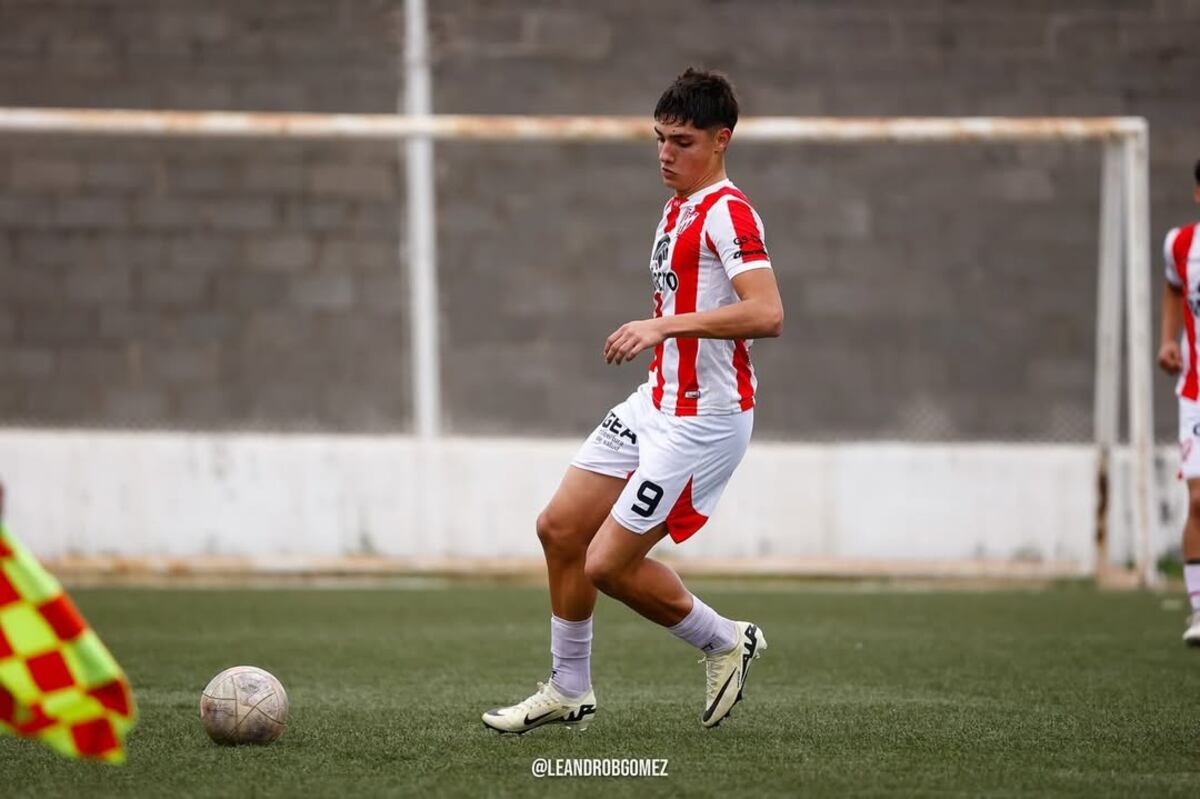 Tiago Klimowicz, hermano de Mateo e hijo de Diego, está en inferiores de Instituto. (IACC).