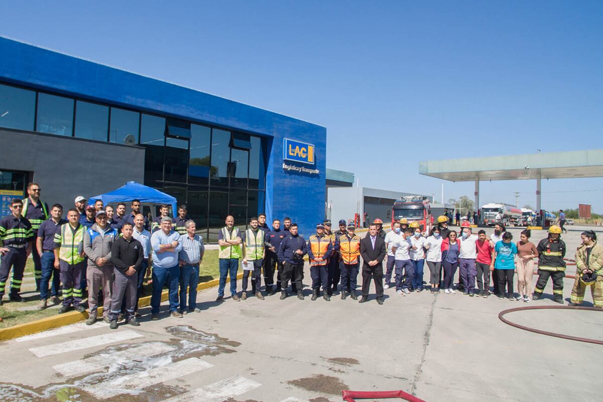 Desde LAC agradecen a Policía, Bomberos, servicio de urgencias médicas, a quienes cumplieron el rol en el vehículo particular, al conductor y a todos los colaboradores por su participación en esta actividad preventiva.