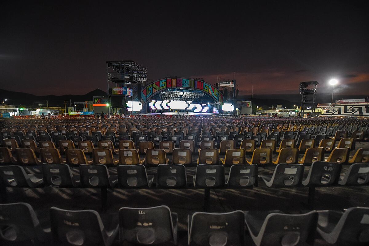 La plaza Próspero Molina, lista para recibir a Cosquín 2024. (La Voz).