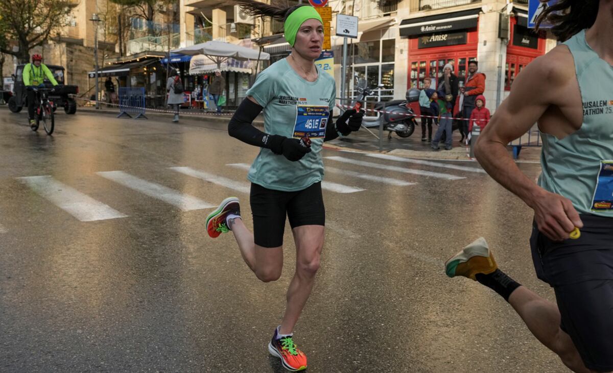 Veretska se consagró en la maratón de Jerusalén con un buen tiempo (FOTO: AP)