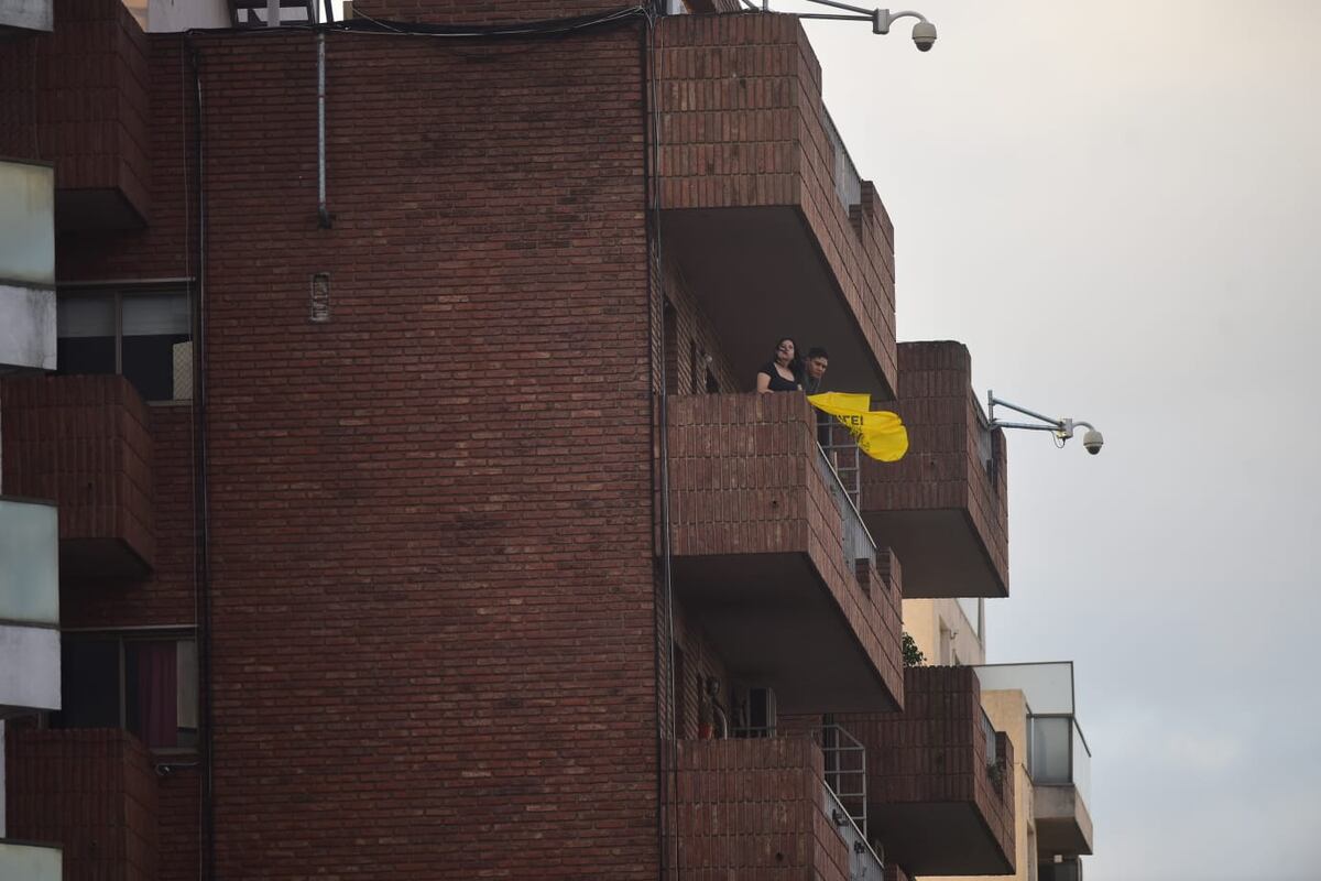 Alrededores del acto de Milei, en el Parque Sarmiento. (Nicolás Bravo / La Voz)
