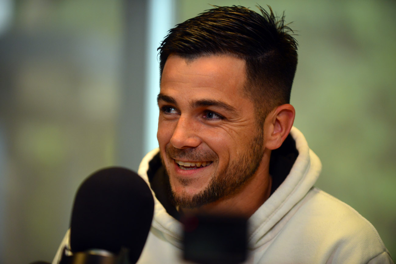 Roberto Bochi, jugador de Instituto, en la grabación del pódcast Mundo Gloria. (Nicolás Bravo / La Voz)