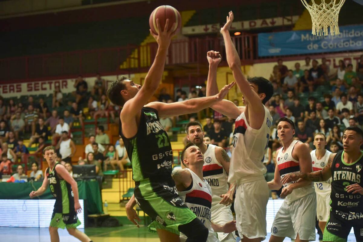 Atenas le ganó a San Lorenzo en el Cerutti, en el debut del DT Álvaro Castiñeira. (Facundo Luque / La Voz)
