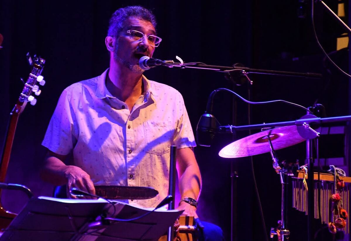 Néstor Pérez.