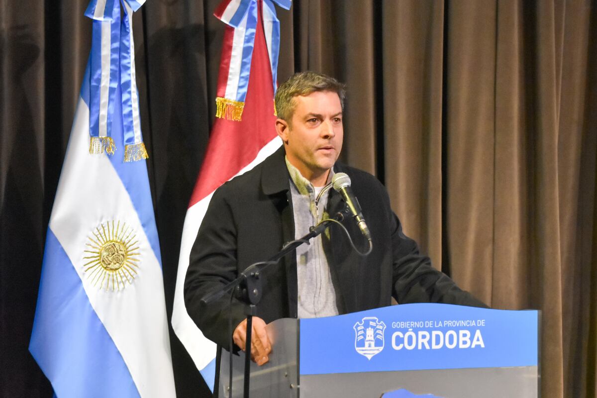 El presidente de la Agencia Córdoba Deportes, Agustín Calleri dando unas palabras sobre el evento (Universidad Provincial de Córdoba).