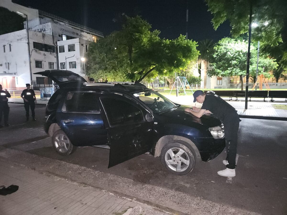 Operativo con tres detenidos en Rosario. (Ministerio de Seguridad de la Nación)