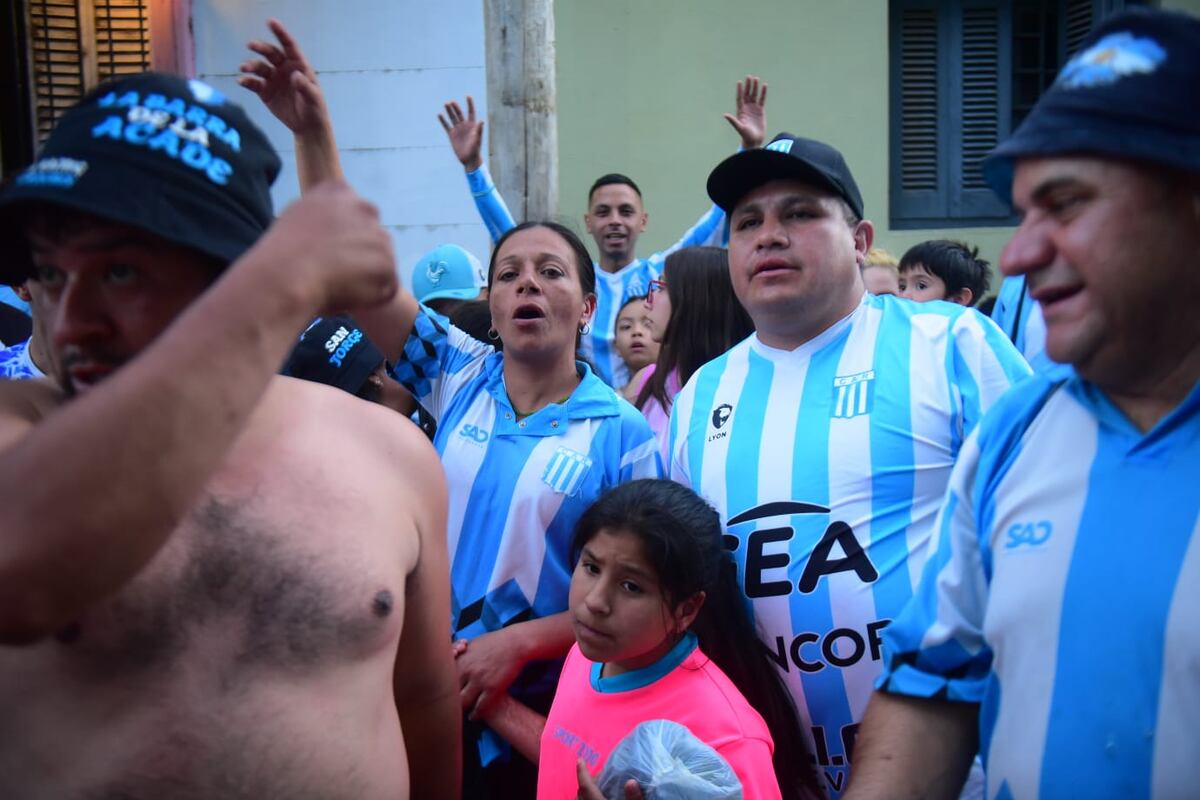 Belgrano y Racing se enfrentaron por las semifinales de la Copa Córdoba en el estadio Gigante de Alberdi. (Javier Ferreryra / La Voz)