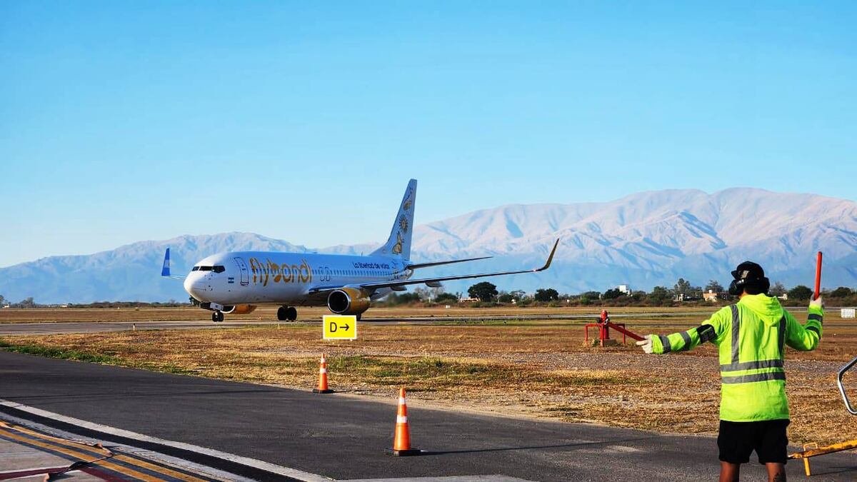 Flybondi busca personal en varios lugares de Argentina.
