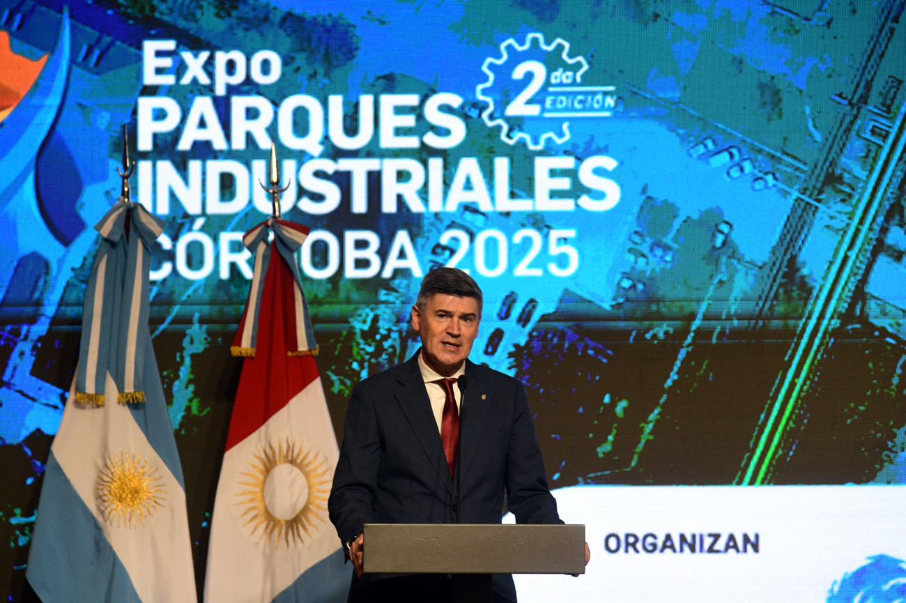 El intendente Daniel Passerini en la apertura de la Expo Parques Industriales 2025.