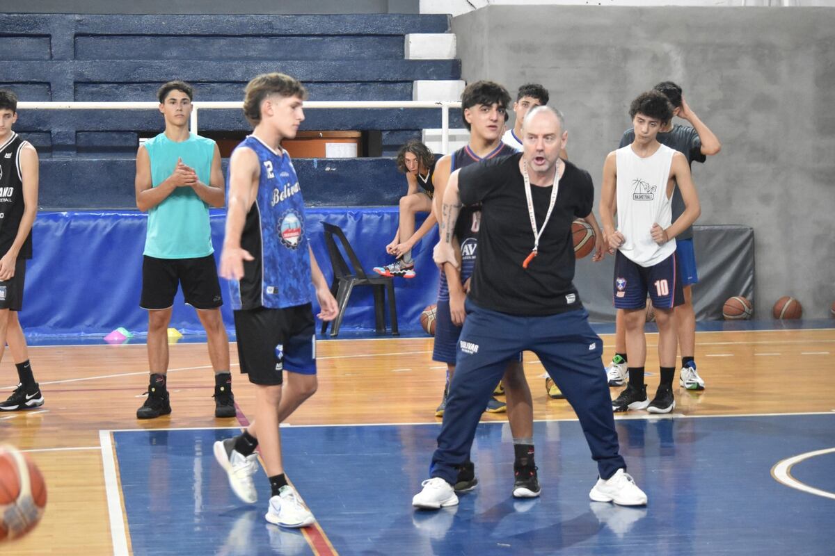 Martín “Polo” López, entrenador de Bolívar. (Prensa Bolívar)