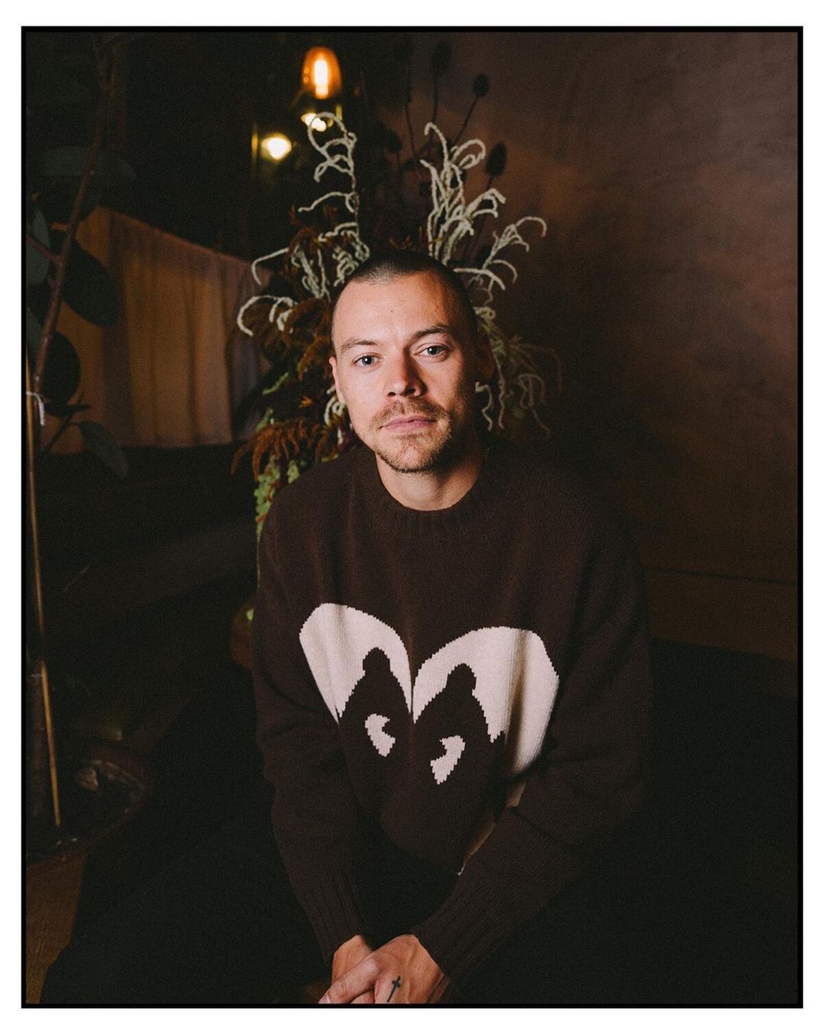 La foto con la que Harry Styles confirmó su radical cambio de look. (Foto: Instagram @pleasing)