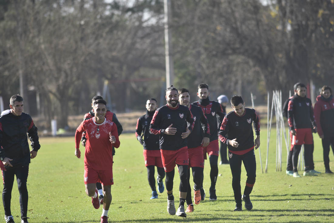 Entrenamiento de Instituto en la Agustina ( Ramiro Pereyra / La Voz)