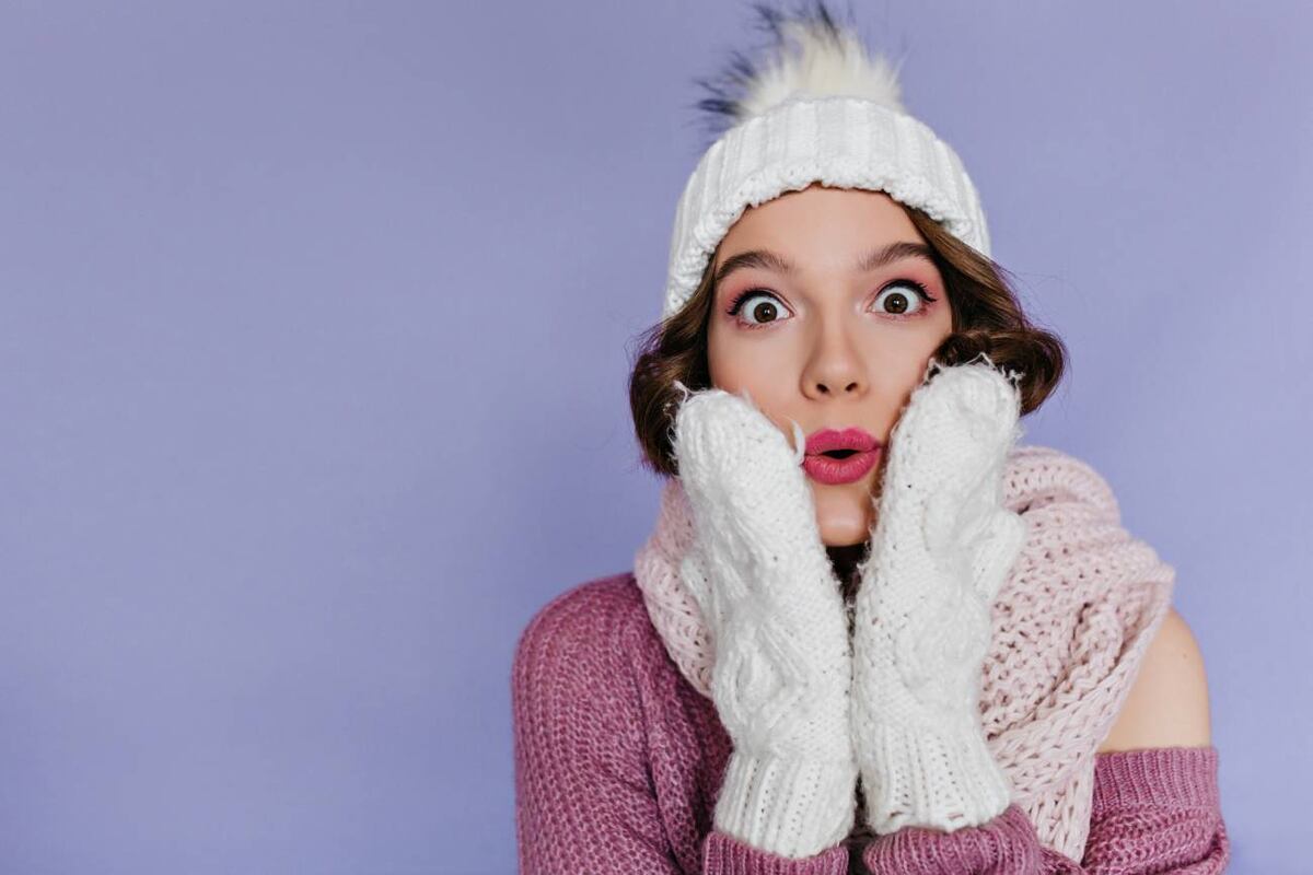 Con una rutina práctica, productos efectivos y unos minutos al día, podés mantener tu piel nutrida, luminosa y protegida, incluso cuando el frío aprieta. (Freepik)