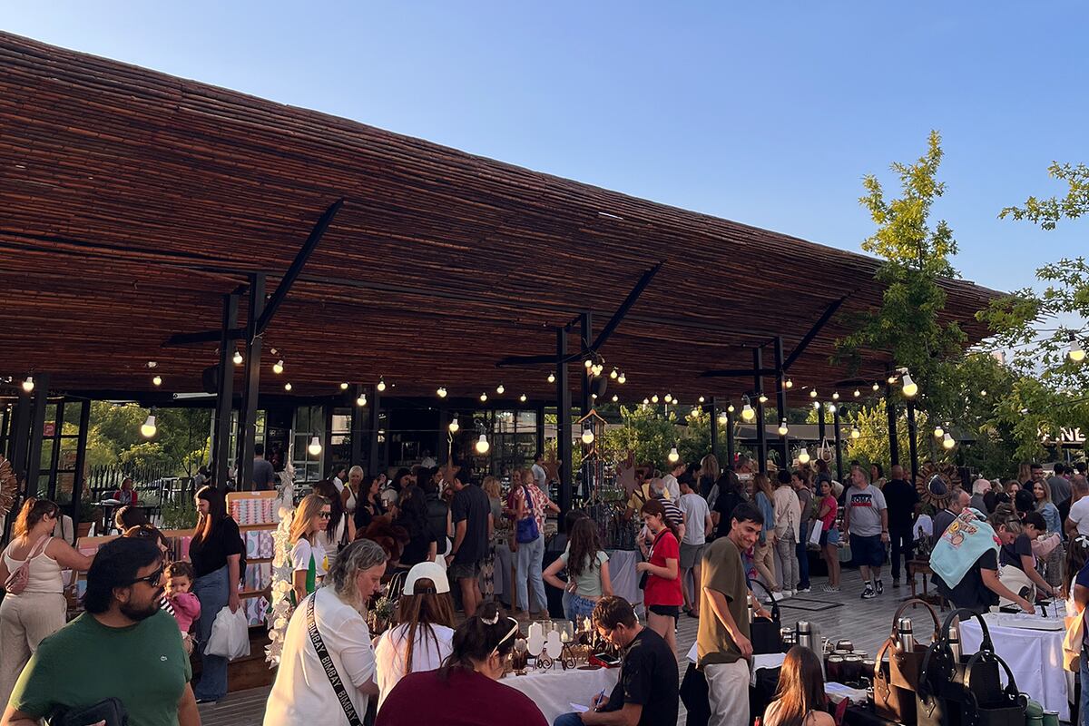 La Feria de Emprendedores se suma a la propuesta gastronómica permanente de Las Quinchas.