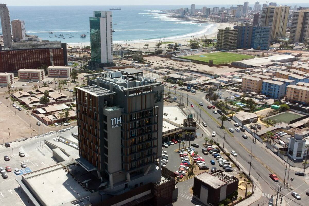 NH abrió un hotel en Iquique, muy cerca del mar. (Foto: NH Group)