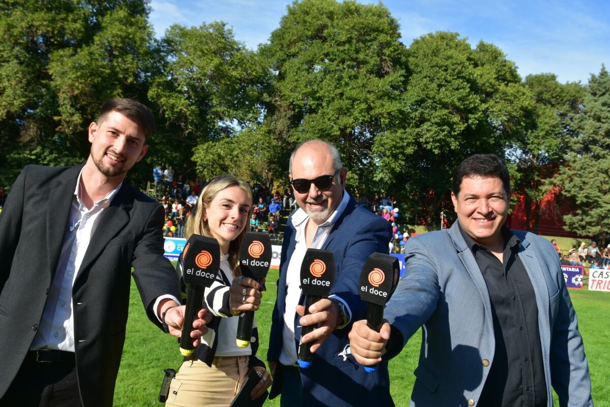 Bisig, Araoz, Pratto y Piazzi, el equipo periodístico de Fútbol Infantil (Foto: Gentileza El Doce).