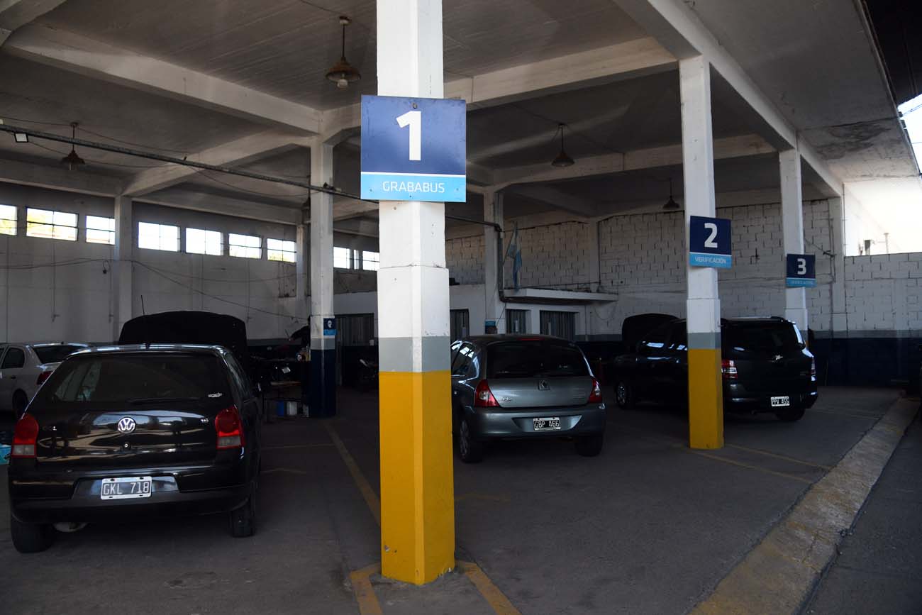 Puesto de verificación automotor de barrio Patricios (Ramiro Pereyra /La Voz)