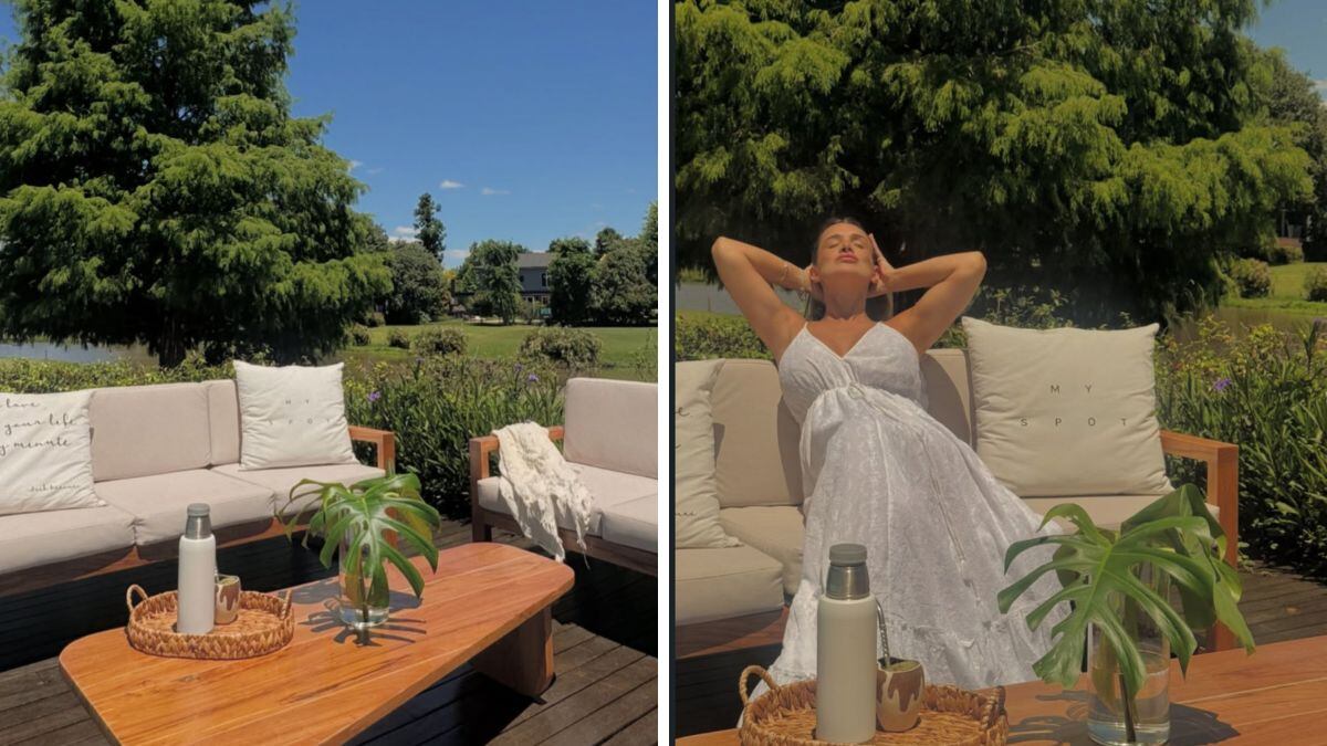 El living exterior de la modelo combina lo natural con lo moderno, en una estética muy bien cuidada.