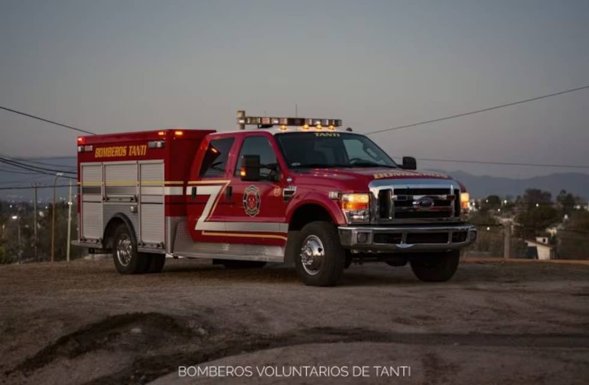 Unidad móvil presentada por los Bomberos Voluntarios de Tanti. (Foto: Facebook Bomberos Voluntarios Tanti)