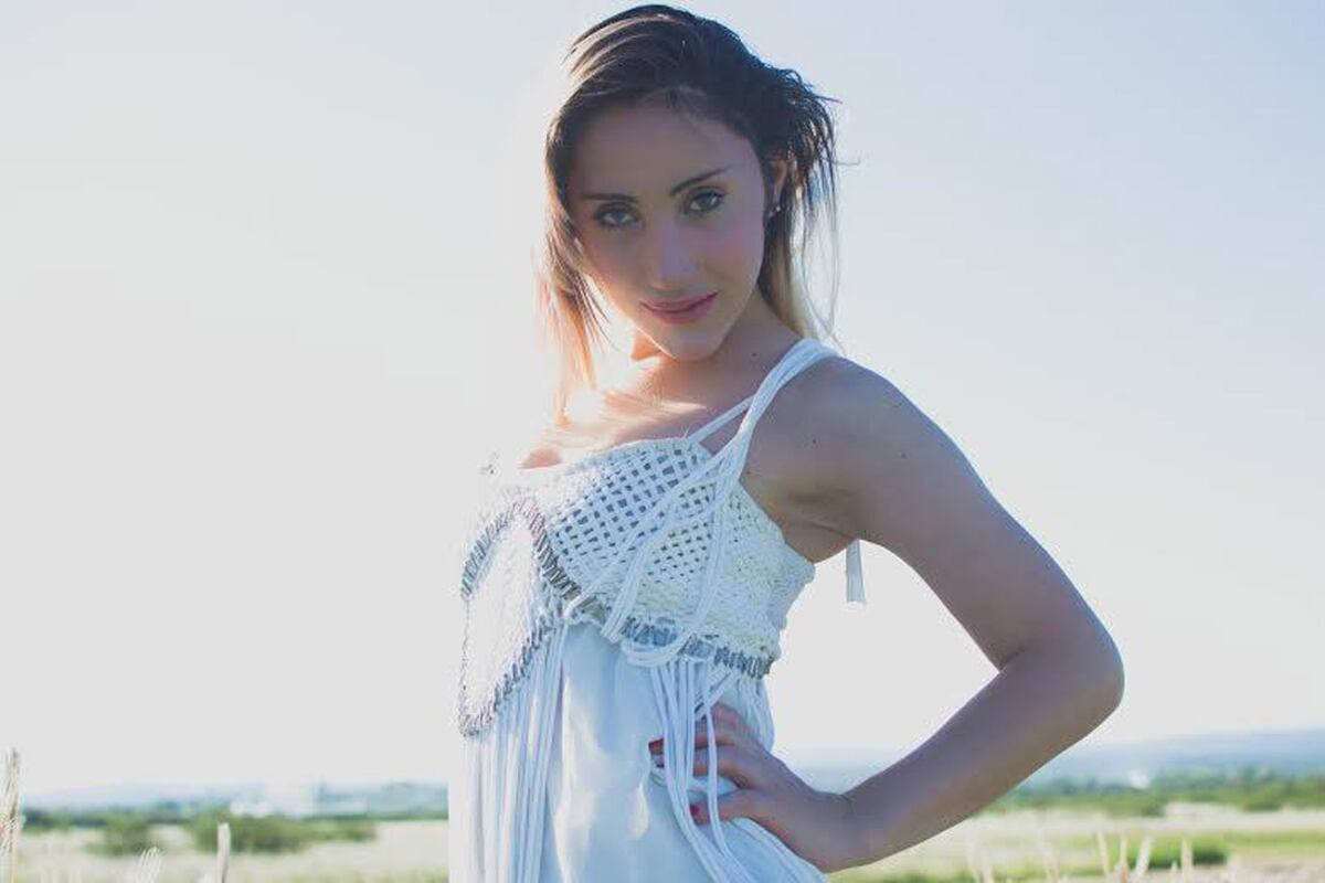 Celene Gabriela, como ella eligió llamarse, es la joven que se cambió de sexo, de hombre a mujer, en Villa Dolores. (La Voz / Archivo)