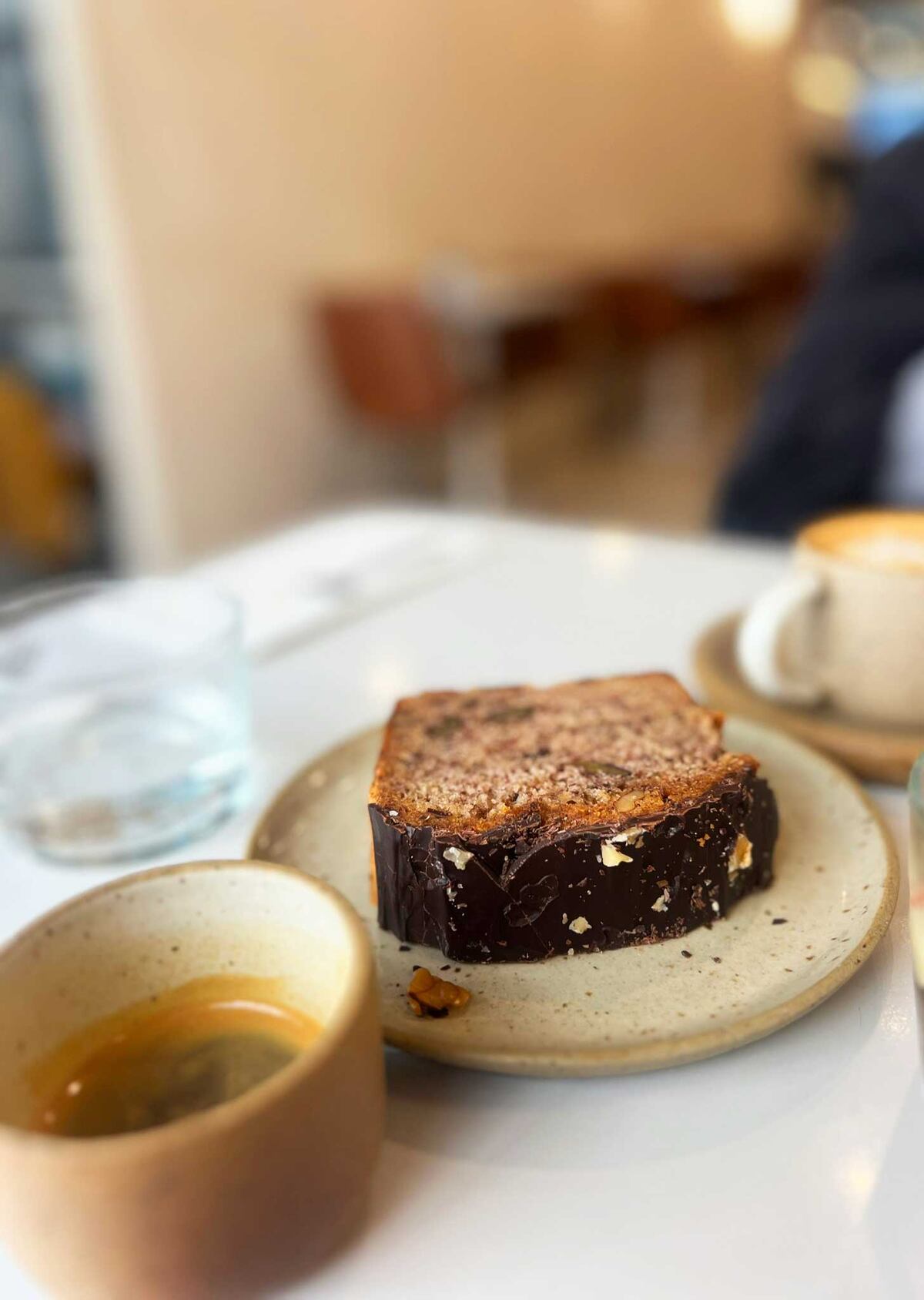 Café y budín.