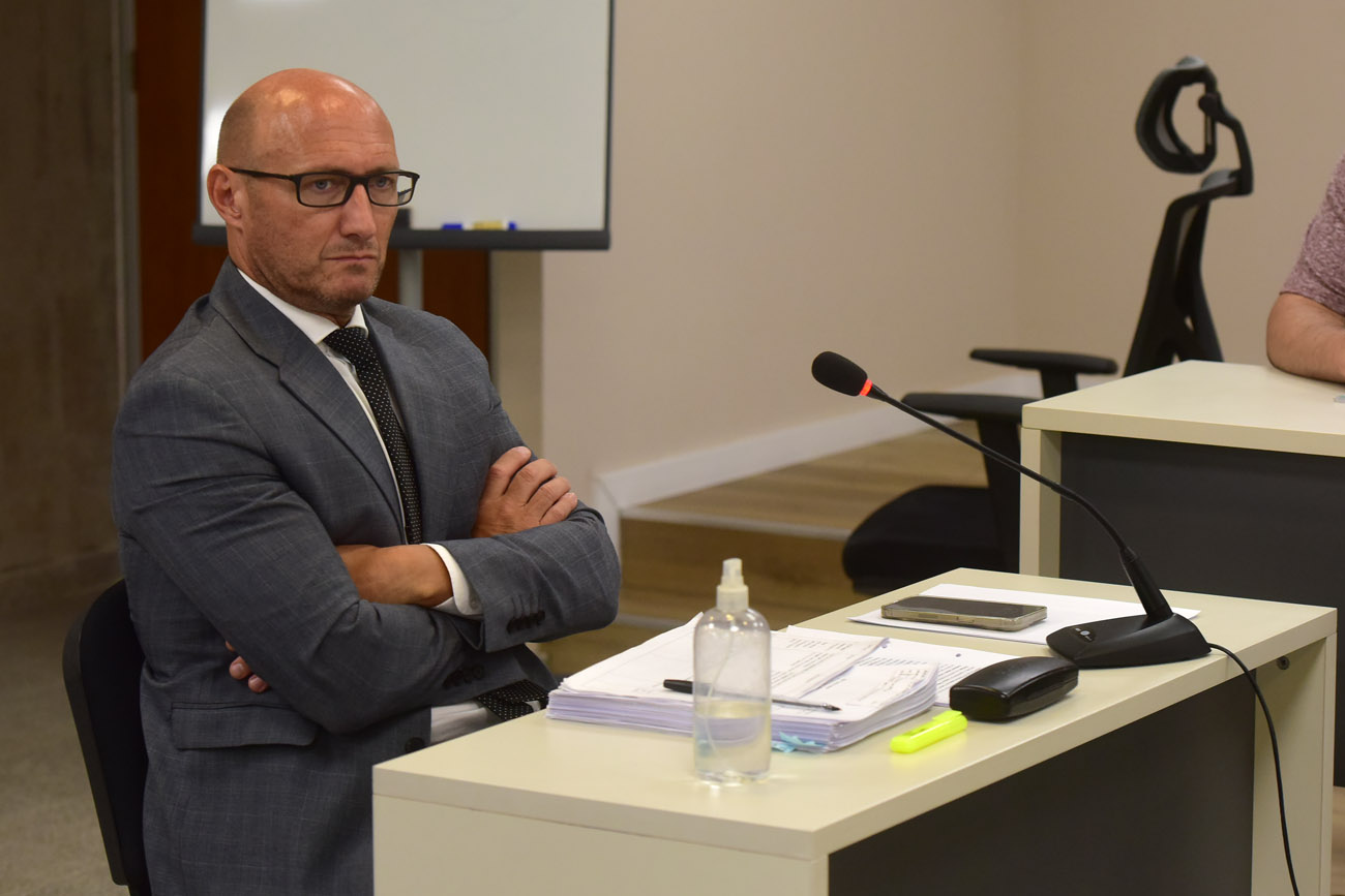 Acusador. El fiscal de cámara lleva la acusación y negocia juicios abreviados para un buen número de imputados. (Nicolás Bravo / La Voz)