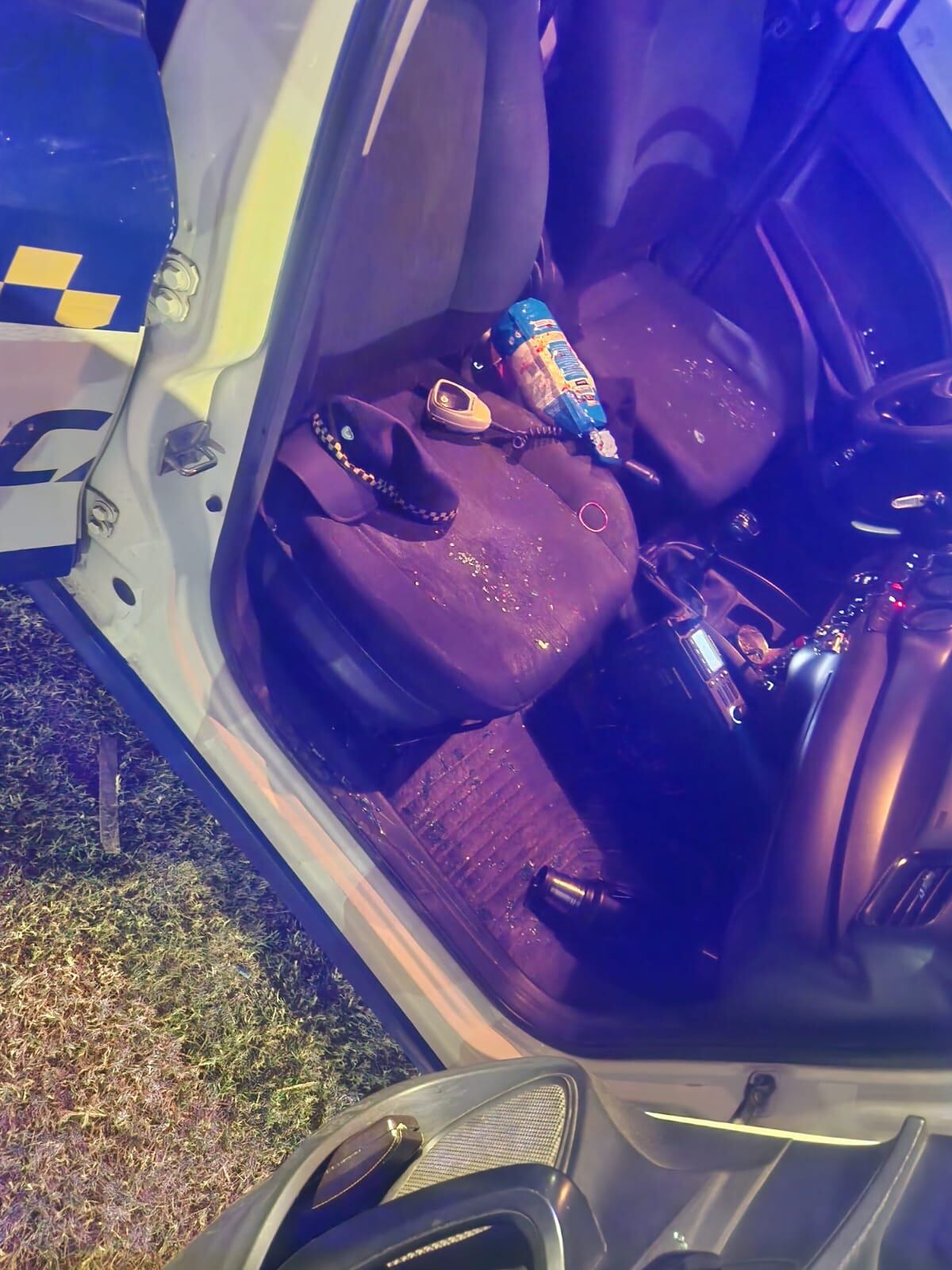 Daños en el patrullero. (Policía)