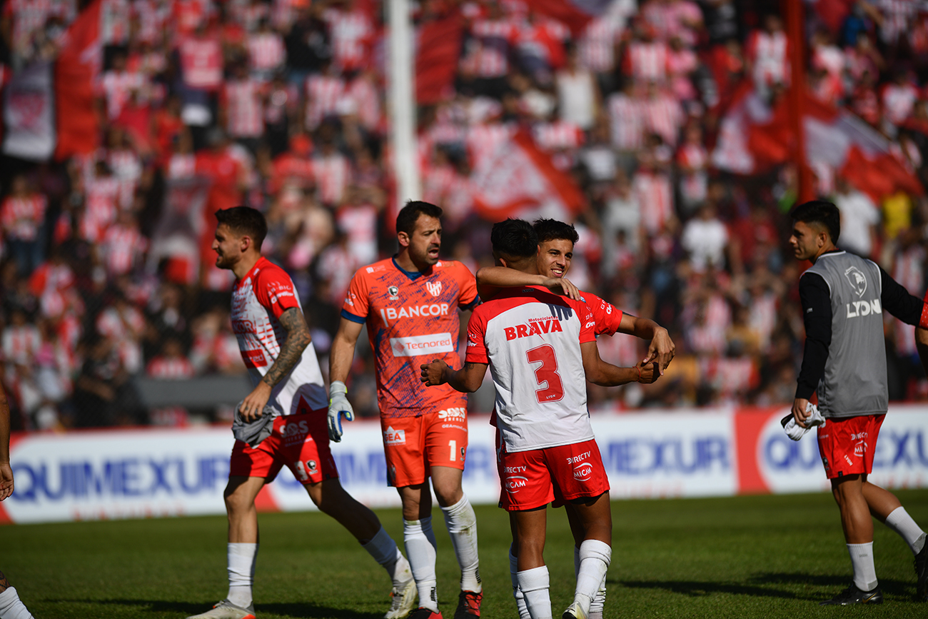 Instituto le ganó 3-1 a Deportivo Madryn y entró directamente a semifinales del Reducido Foto Pedro Castillo
