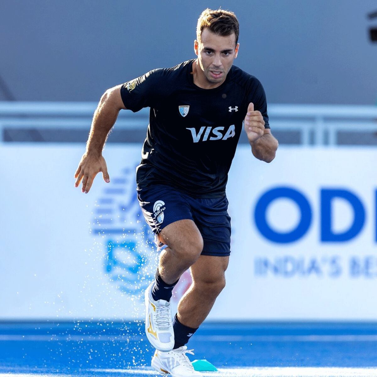 El cordobés Tomás Dómene sigue sumando goles para Los Leones. (Prensa FIH)