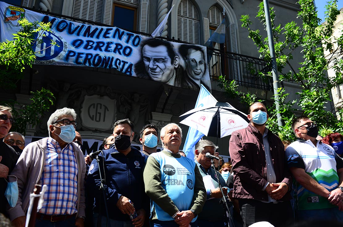 Cumbre. El próximo martes, los referentes de los gremios estatales se reunirán para acodar una estrategia común en la discusión paritaria con la Provincia. (La Voz / Archivo)